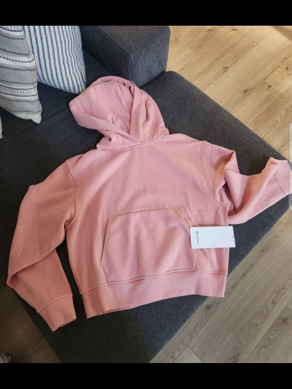 Women’s Lululemon NWT Pink Hooded Pullover Sweatshirt